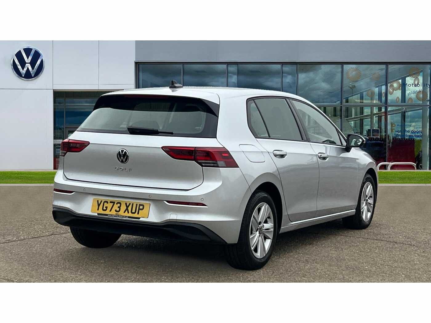 Volkswagen Golf MK8 Hatchback 5-Dr 1.5 TSI (130ps) Life EVO
