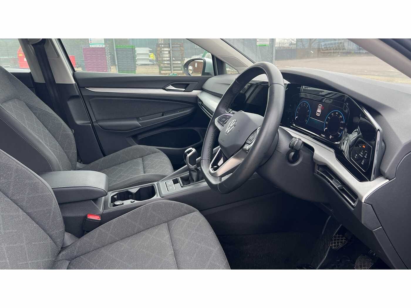 Volkswagen Golf MK8 Hatchback 5-Dr 1.5 TSI (130ps) Life EVO