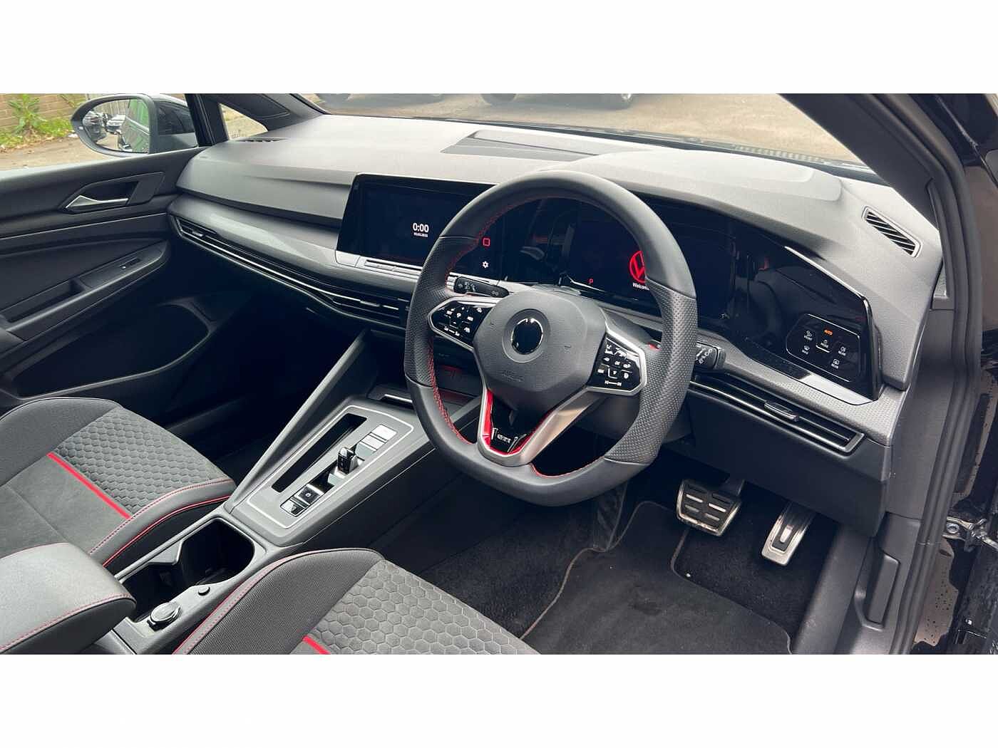 Volkswagen Golf Golf 8 GTI Clubsport 2.0 TSI 300PS 7-speed DSG 5 Door