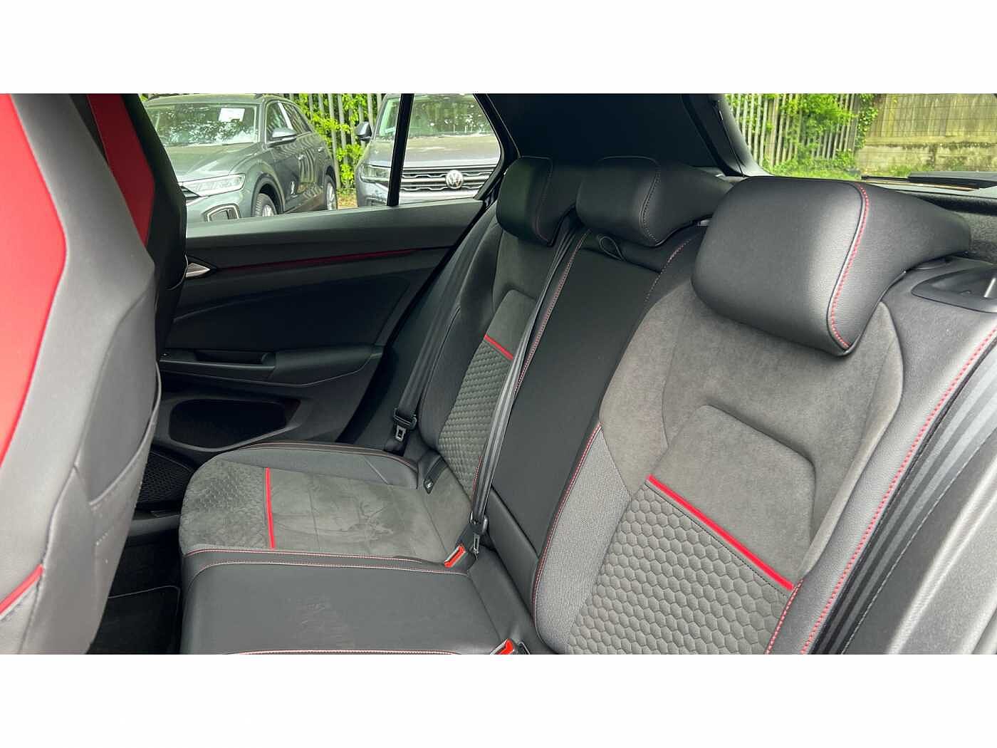 Volkswagen Golf Golf 8 GTI Clubsport 2.0 TSI 300PS 7-speed DSG 5 Door