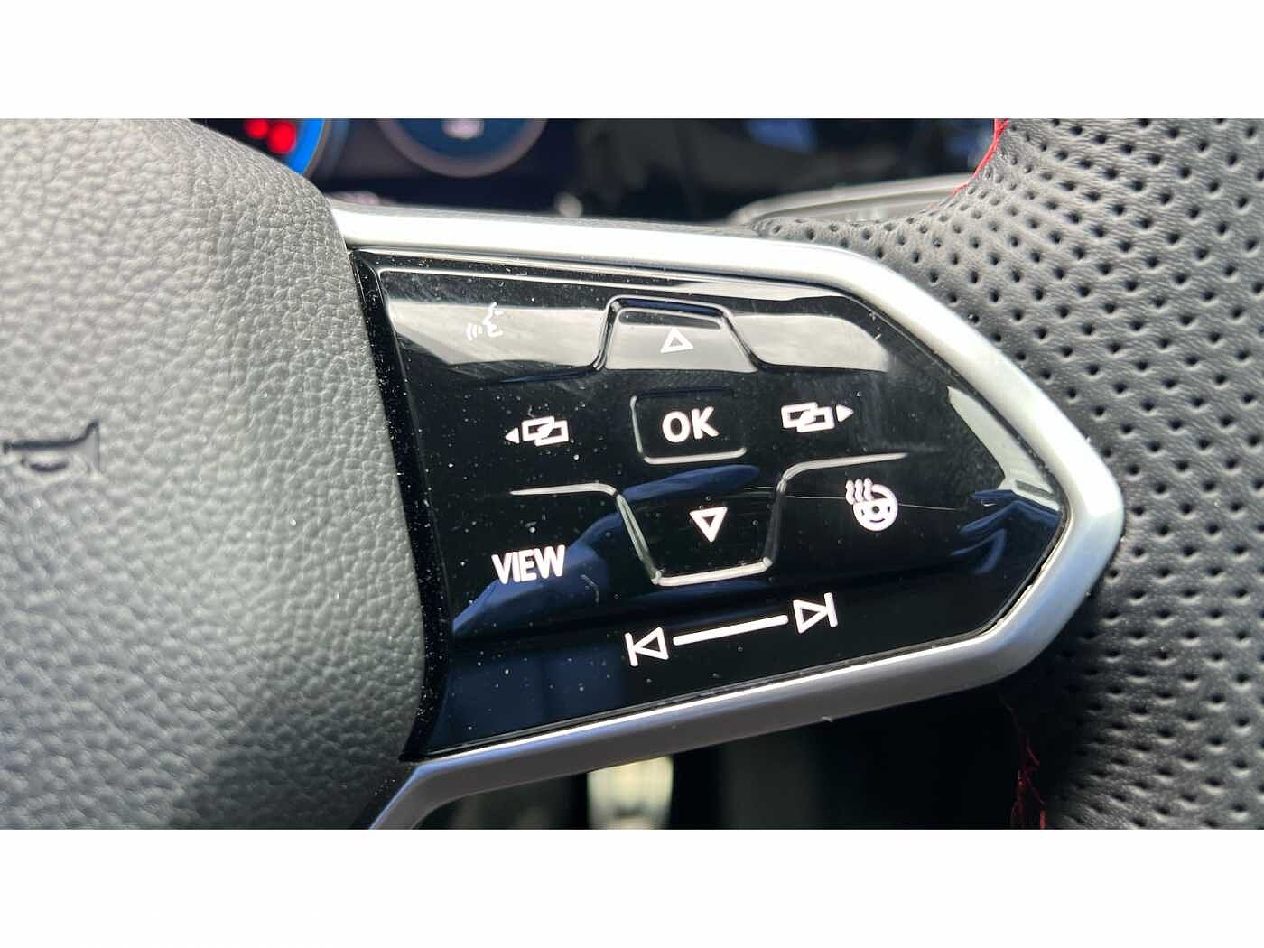 Volkswagen Golf Golf 8 GTI Clubsport 2.0 TSI 300PS 7-speed DSG 5 Door